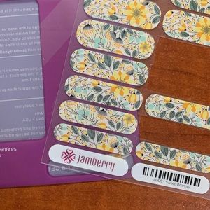 3/$25 Jamberry Sweet Whimsy Wrap! Beautiful Floral